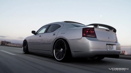 Красота ! Dodge Charger Srt + 22 цола Vossen + ( hd )