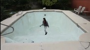 Страхотна илюзия в басейн