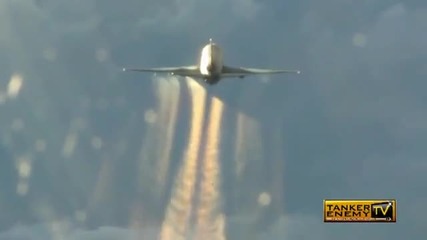 The insider chemtrails Kc - 10 sprayer air to air - The proof = 