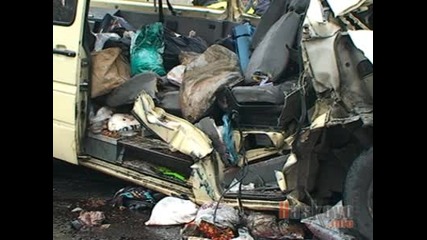Жестока катастрофа, 4-ма загинаха след челен удар с Тир край Хасково - 07.11.2011