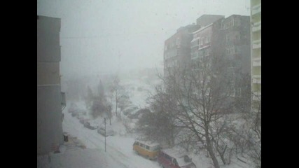Варна зима снегорините хвърчат 