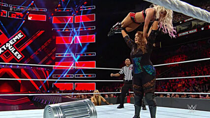 Alexa Bliss vs. Nia Jax - Raw Women's Title Extreme Rules Match: WWE Extreme Rules 2018 (Full Match)
