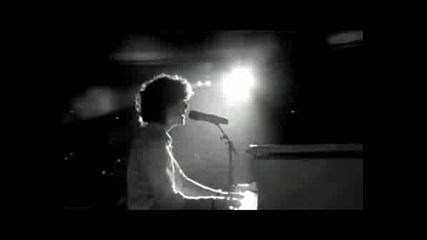 Jonas Brothers When You Look Me