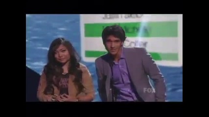 Demi Lovato Winning Summer Song & Acuvue Inspire Award at the Teen Choice Awards 2011 (hq)