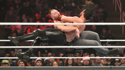 Dean Ambrose and Seth Rollins fight tooth-and-nail for the Intercontinental Title: WWE TLC 2018 (WWE Network Exclusive)