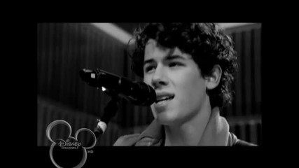 *за първи път в сайта* Nick Jonas and The Administration - Who I Am Official Music Video 