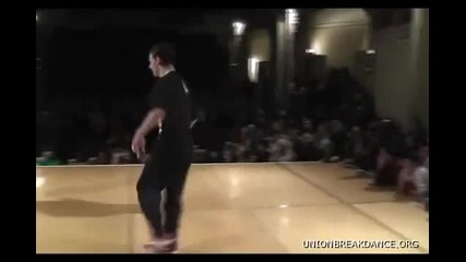 Battle Of The Year 2010 1 on 1 Bboy Battle Alcolil vs Thesis