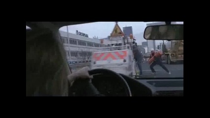 Зверско преследване между Bmw и Peugeot - откъс от филма Ронин