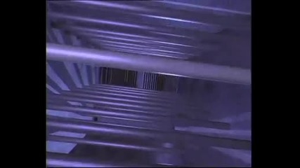 Изглед на корабен двигател отвътре