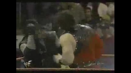 Гробаря срещу Кейн в мач с Ковчег - Wwe Raw 1998