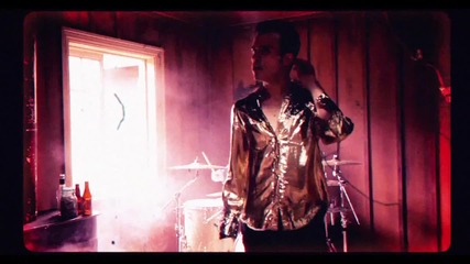 Neon Trees - Everybody Talks ( Официално видео )