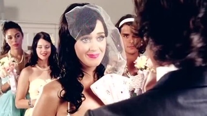 katy perry- hot n cold (начало на песента)