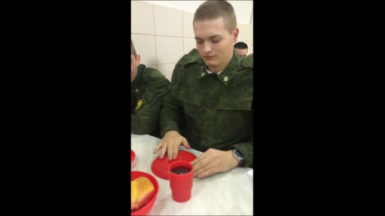 Руски войник направи уникален фокус, който взриви мрежата