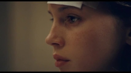 Jeune et jolie.
