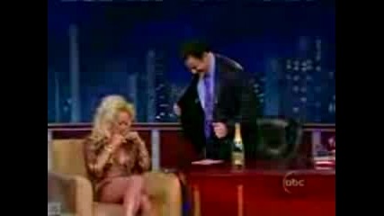 Pamela Anderson Пияна В Предаване