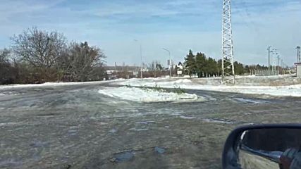 Русе - Мартен два пътя в един без табели и предупреждение