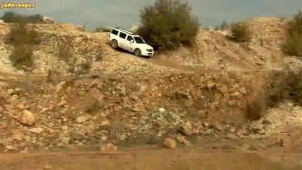 Nissan Pathfinder - Offroad