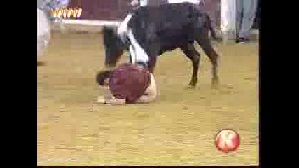 Смях биг събува гащите на мъж