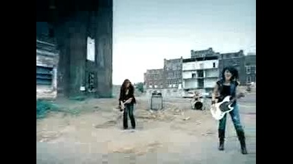Barlow Girls - Never Alone