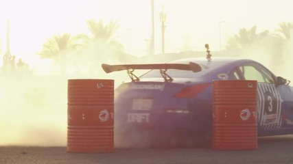 Burnouts in Kuwait - Red Bull Car Park Drift 2013 [hd]