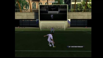 Fifa 12 - Малко финтове и голове :]
