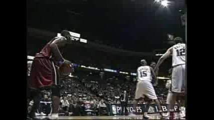 Dwyane Wade Old Skool Trick On Carter