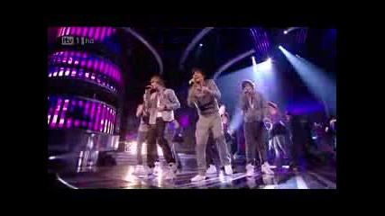 One Direction Колко яко пеят Only girl на Rihanna