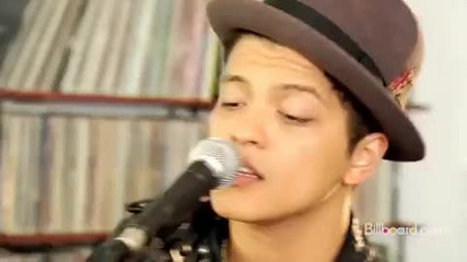 Bruno Mars - The Lazy Song (studio Sessions) Live