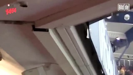 Бихте ли застанали под такава трибуна 