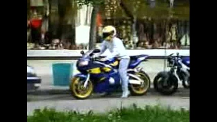Yamaha R6