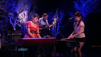 Norah Jones - It`s Gonna Be (live on Ellen Degeneres 04.23.2010) 