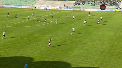 Отменен гол на Квадво Дуа заради засада