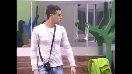 Big Brother 2012 - Никола танцува