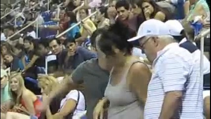 Смях! Бой в публиката на Us Open 2010