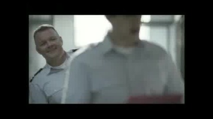 Как прецака колегата си! Смях!