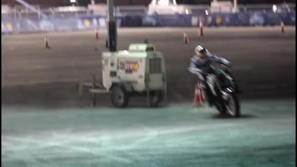 stunt умения с мотоциклет