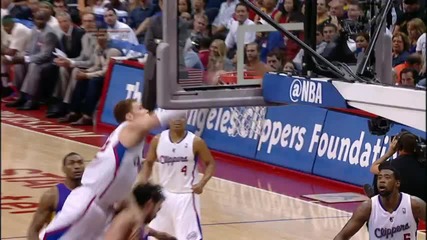 Blake Griffin Posterizes Pau Gasol