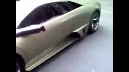 Простак си сасипа Lamborghini Lp640 
