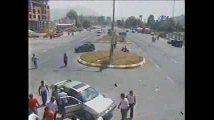 От мотора неостана нищо 