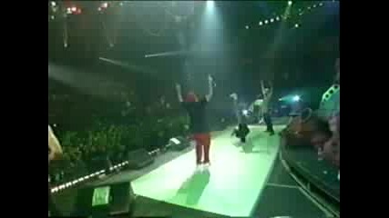Limp Bizkit - Jump Around Live