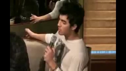 New Interview with the Jonas Brothers (goom Radio) 