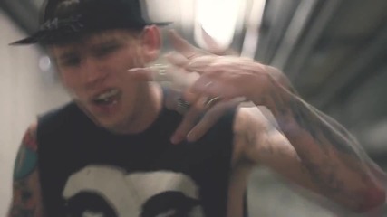 Machine Gun Kelly - Breaking News