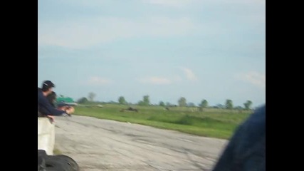 Drag Race Bmw E30 2.7 & Bmw E30 Turbo