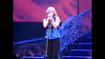 Kelly Clarkson Addicted Live San Jose Event Center November 2007 