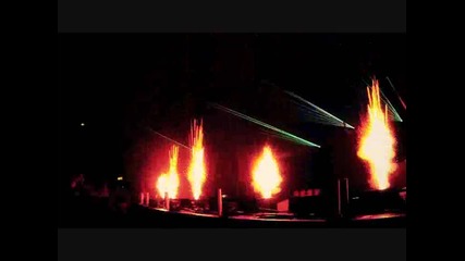 Swedish House Mafia - Save The World (live) .