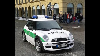 Внимание !! Германия става известен със най новите си полицейски коли [bmw]