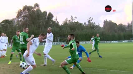 Клуж поведе на Лудогорец след вратарска грешка