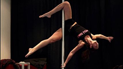 ВИДЕО и СНИМКИ: Pole Dance – или изкуството да изразяваш себе си чрез пилон