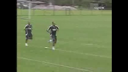 Gravesen Vs Robinho