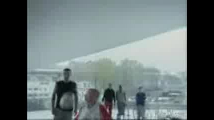 Nike Soccer - S Vs R